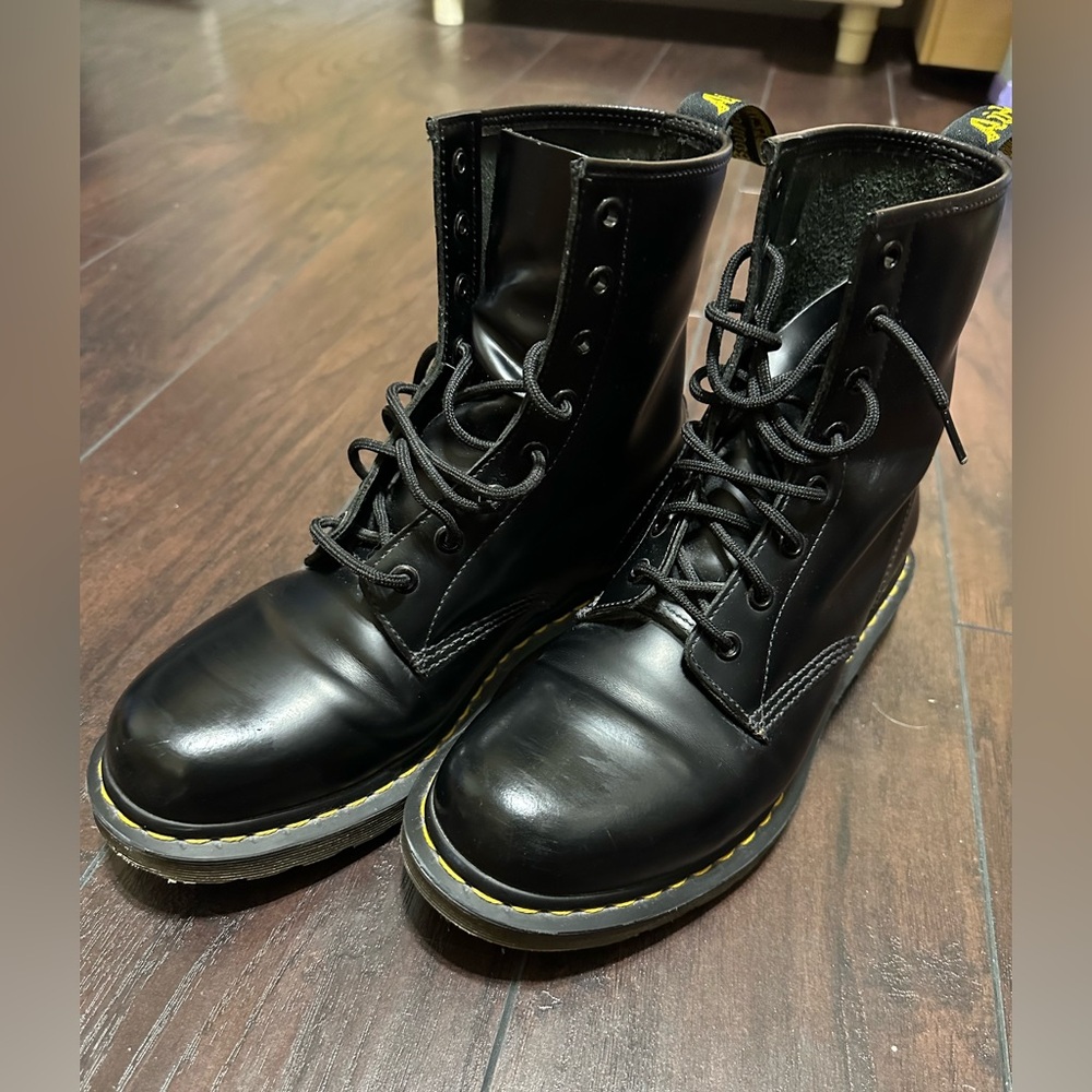 Dr. Martens 1460 Smooth Leather Lace-Up Boots Size 10 - Picture 11 of 13